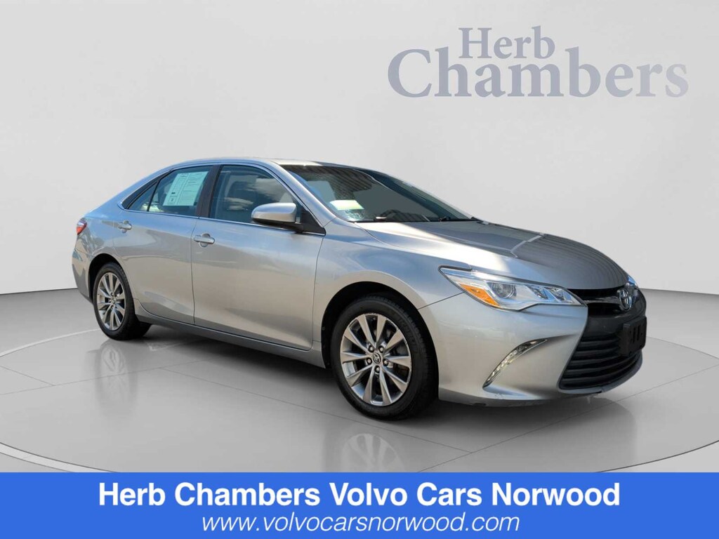 Used 2016 Toyota Camry XLE Sedan