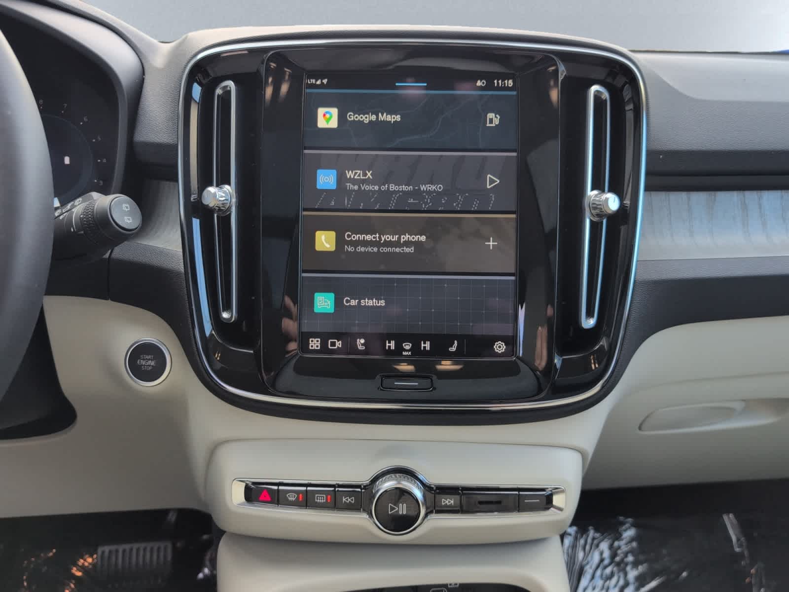 used 2023 Volvo XC40 car, priced at $29,998