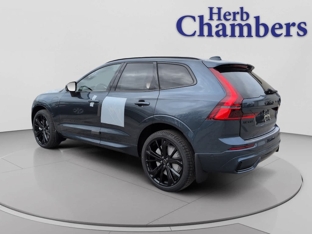 New 2026 Volvo XC60 plug-in hybrid T8 Ultra Black Edition SUV