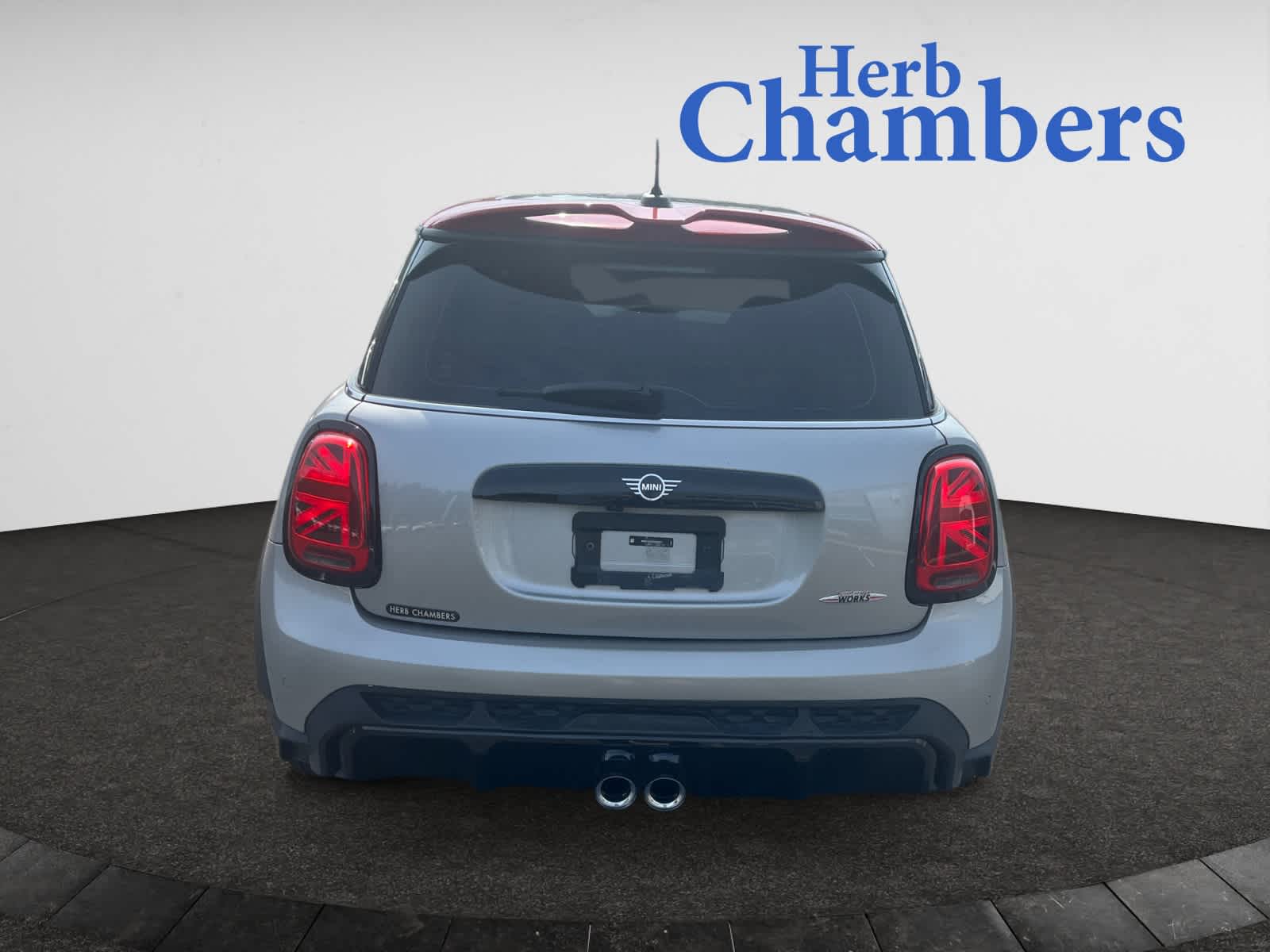 used 2024 MINI Hardtop 2 Door car, priced at $29,998