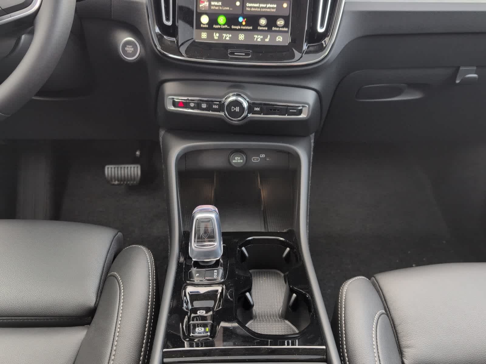 new 2026 Volvo XC40 car, priced at $51,960
