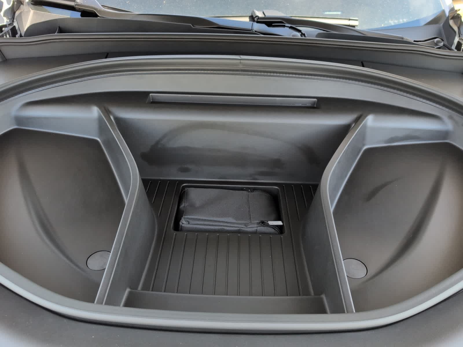 used 2025 Volvo EX90 car, priced at $85,640