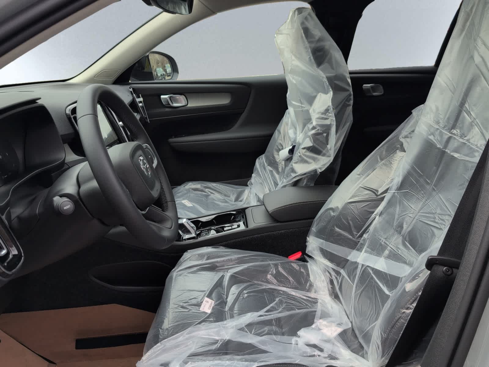 used 2026 Volvo XC40 car, priced at $50,150