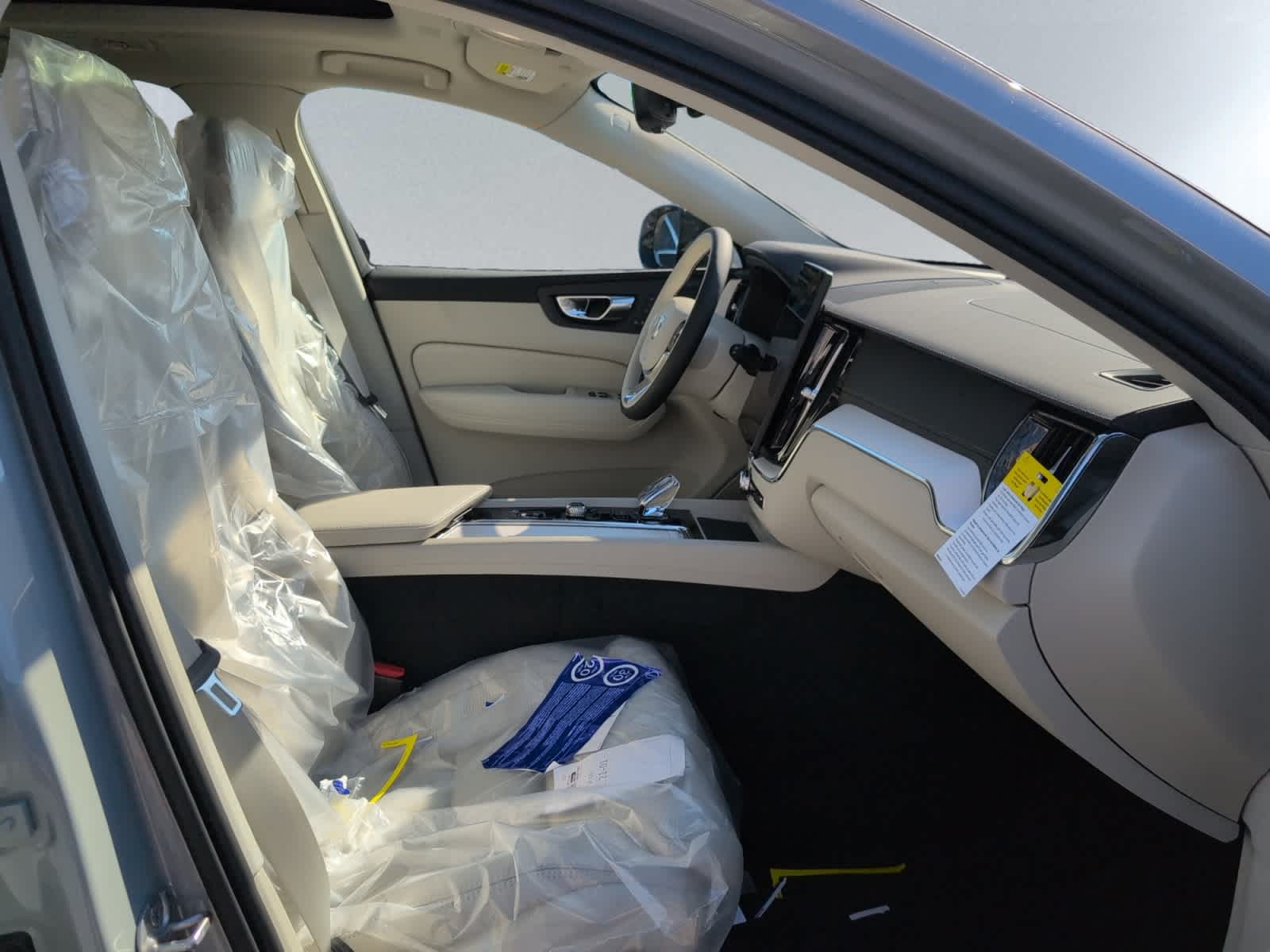 new 2026 Volvo XC60 car, priced at $63,935