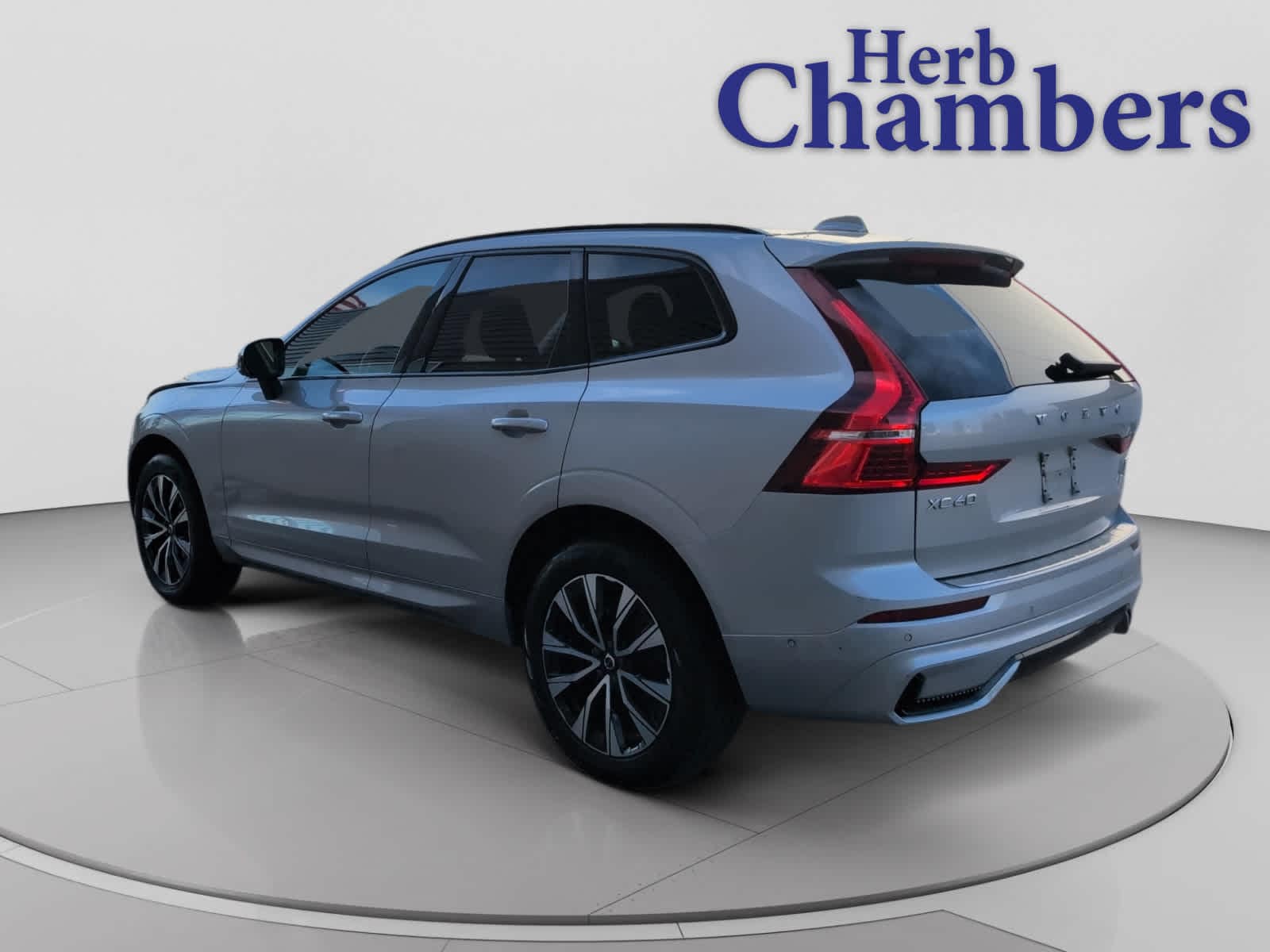 used 2023 Volvo XC60 car, priced at $28,998