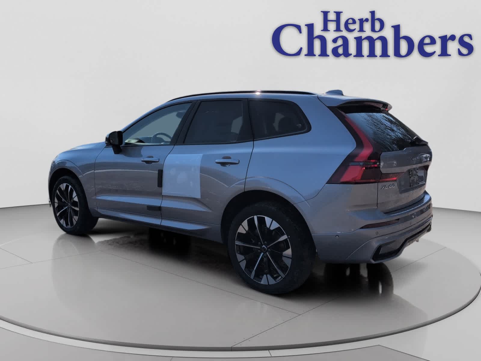 new 2026 Volvo XC60 car, priced at $58,105