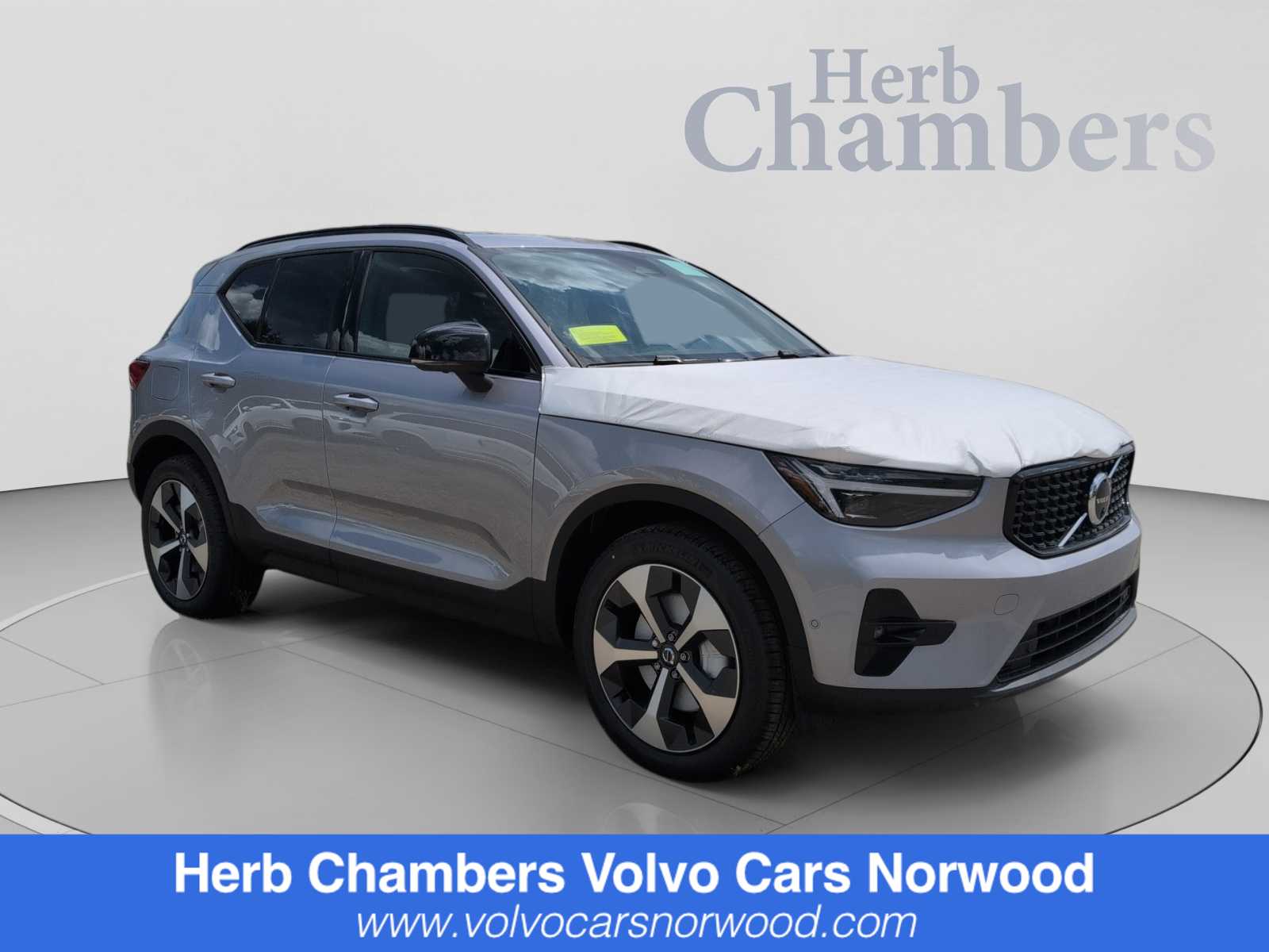 2026 Volvo XC40 SUV 