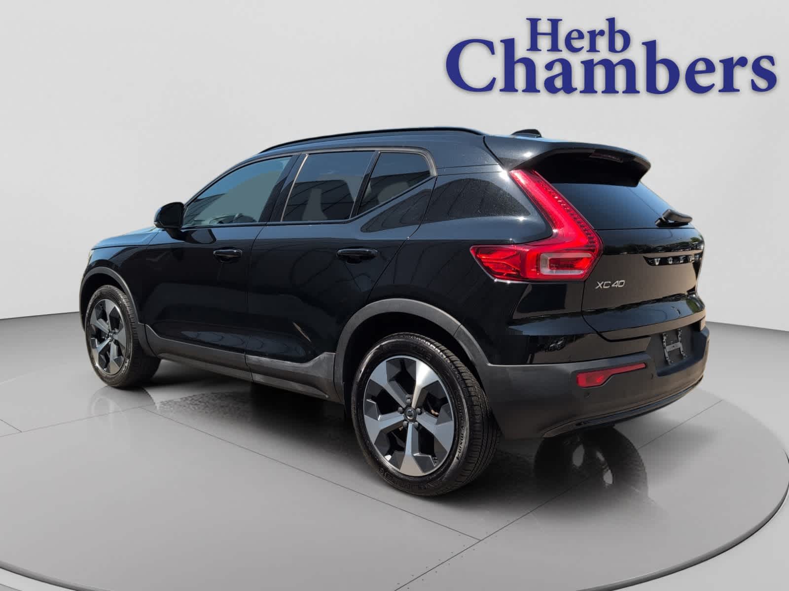 used 2023 Volvo XC40 car, priced at $30,998
