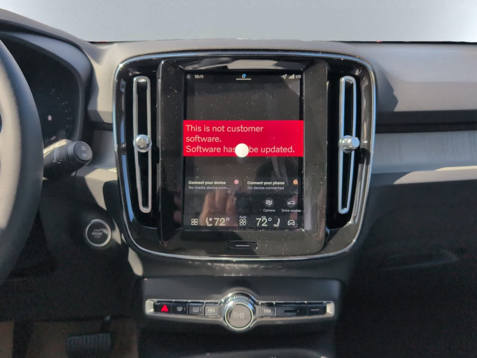 new 2026 Volvo XC40 car, priced at $50,035