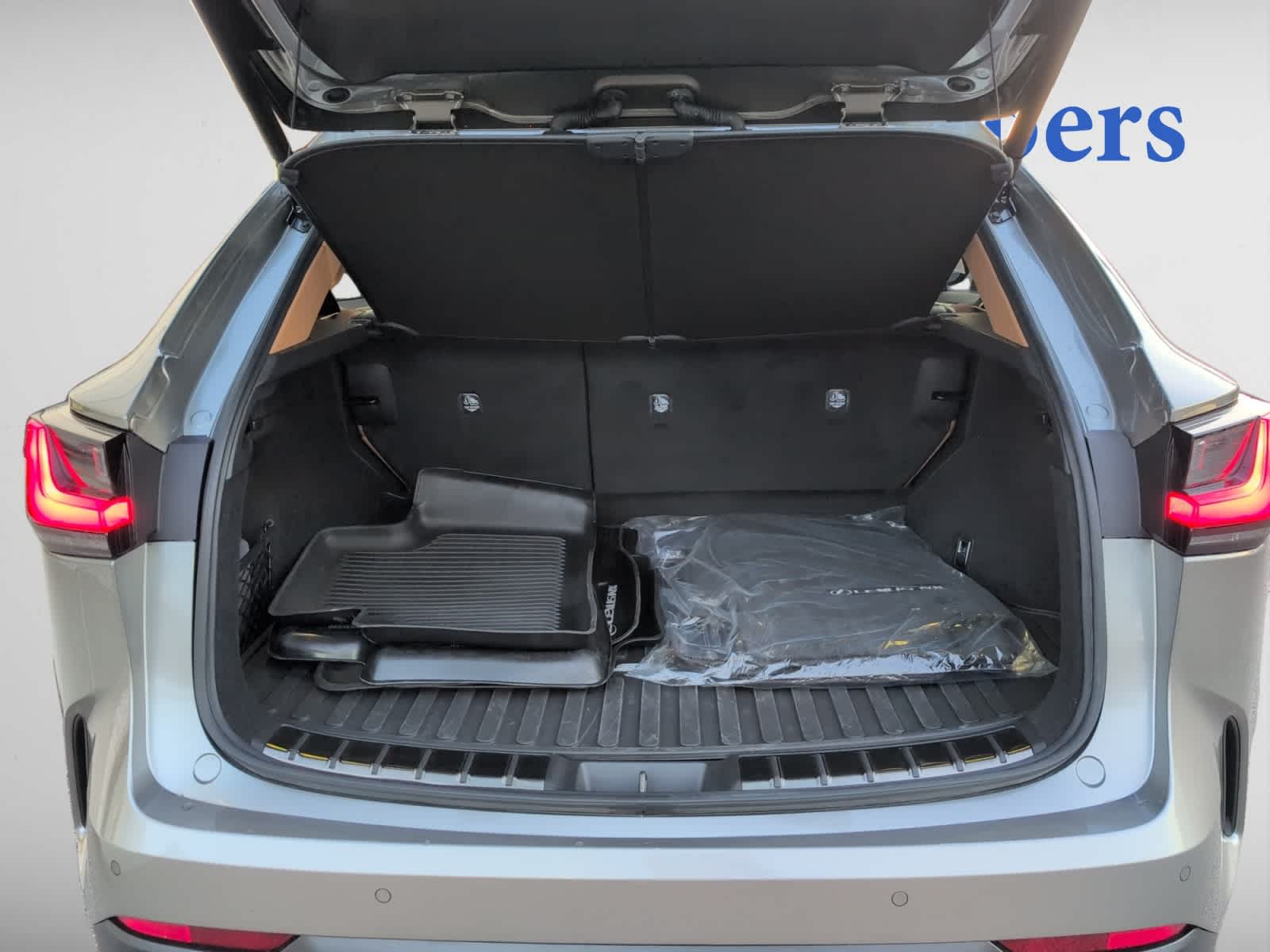 2025 Lexus NX 350 photo 4