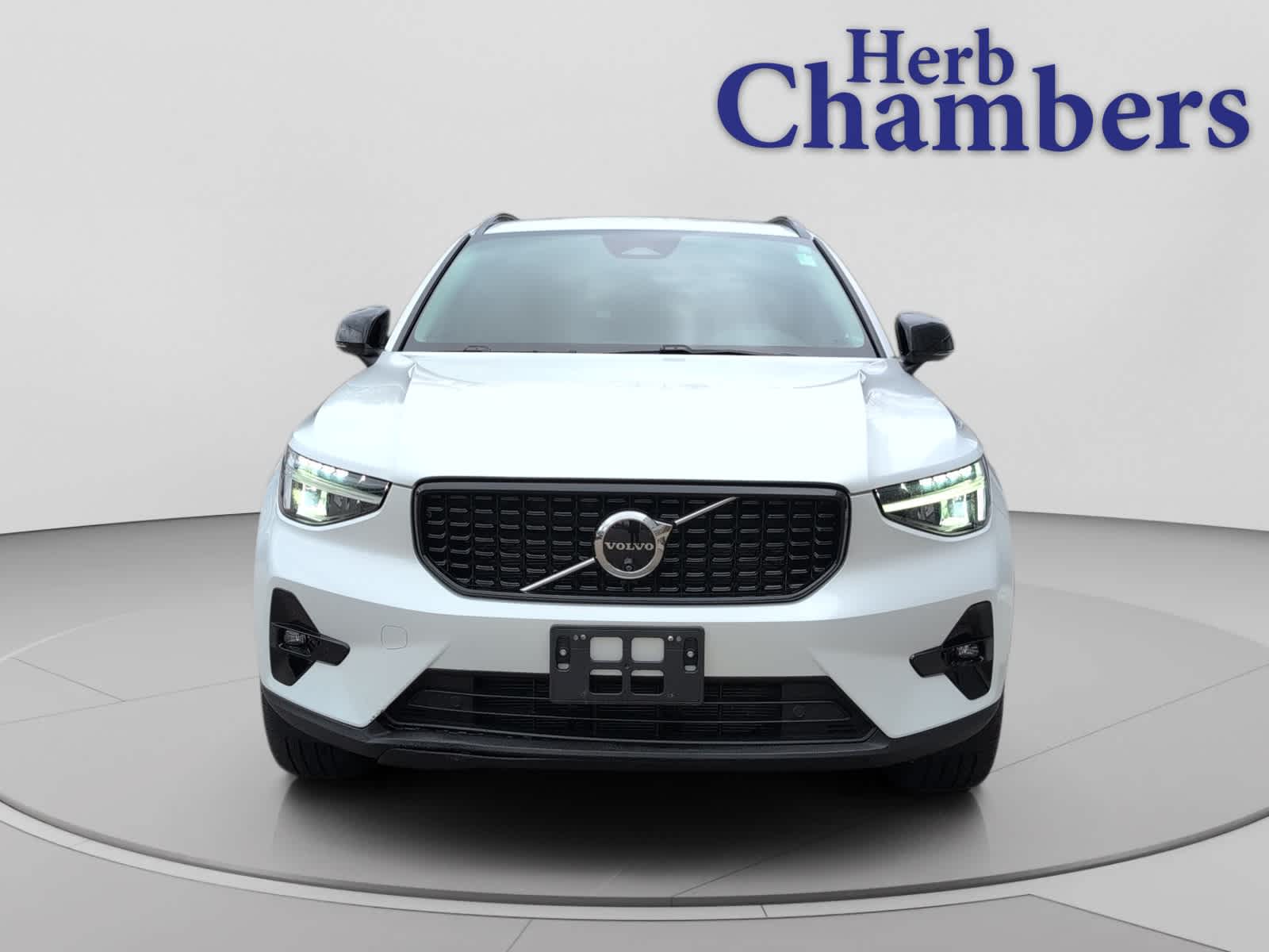 used 2024 Volvo XC40 car, priced at $33,998