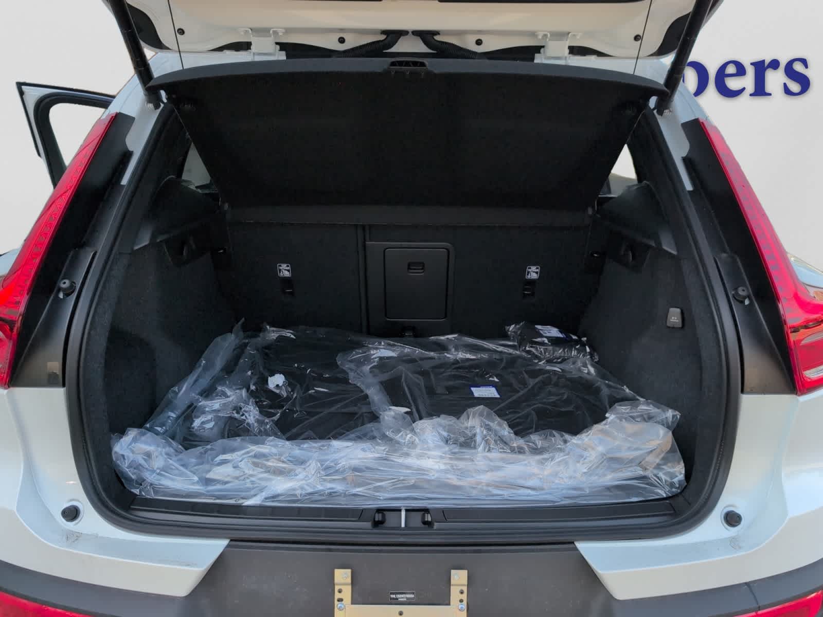 new 2026 Volvo XC40 car, priced at $51,960