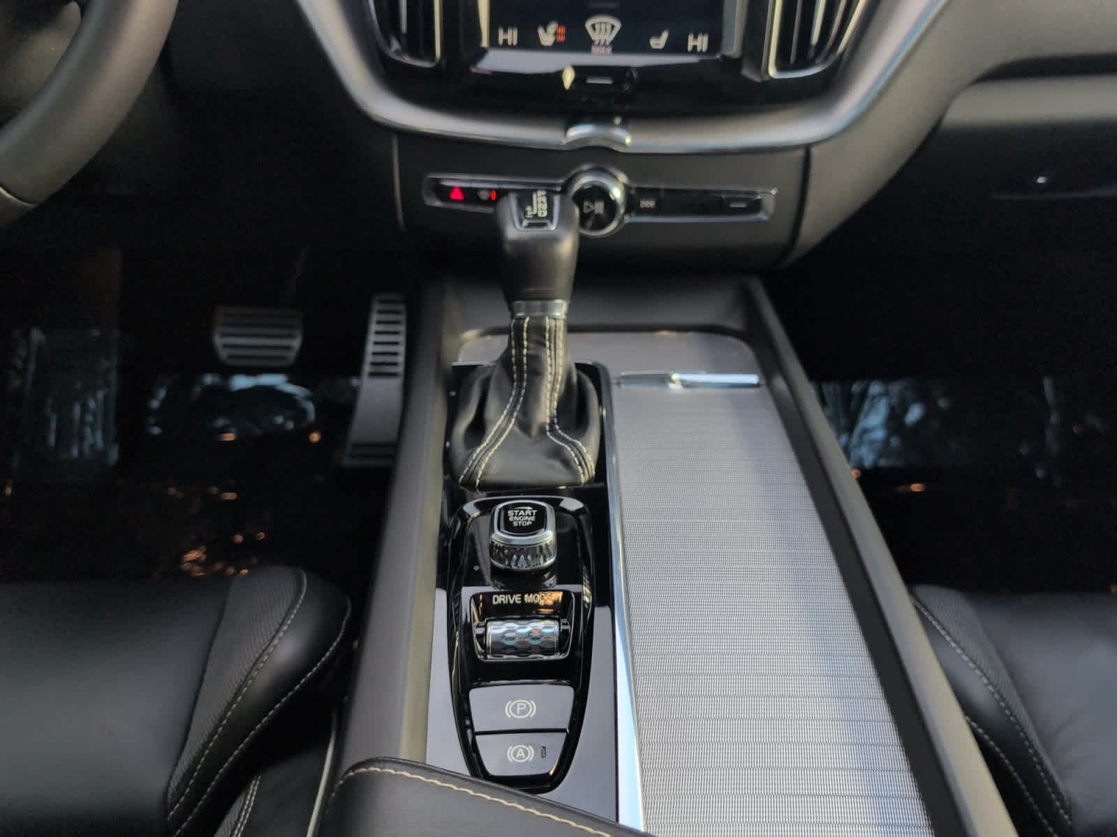 used 2020 Volvo XC60 car, priced at $22,998