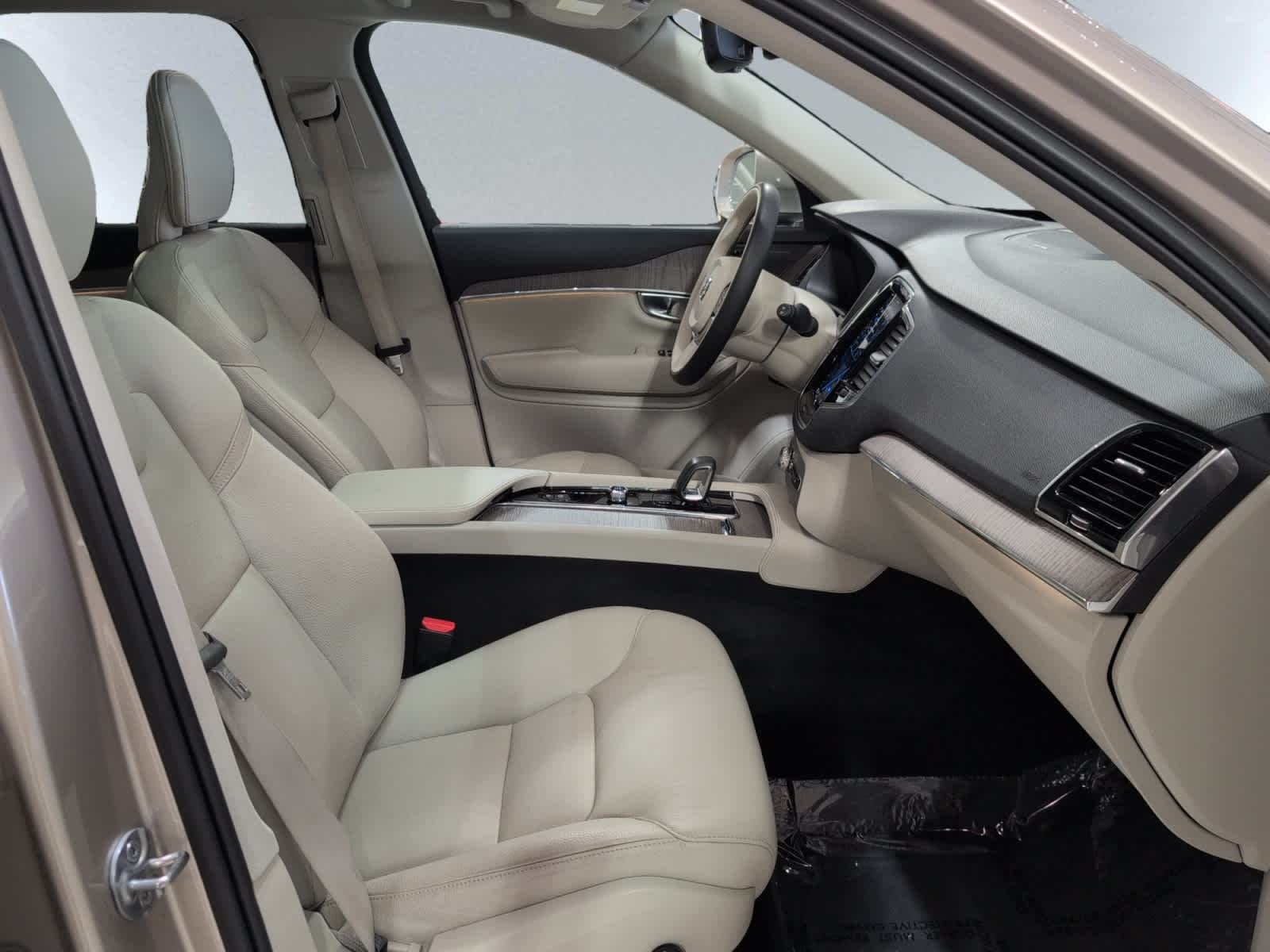 used 2023 Volvo XC90 car, priced at $34,998