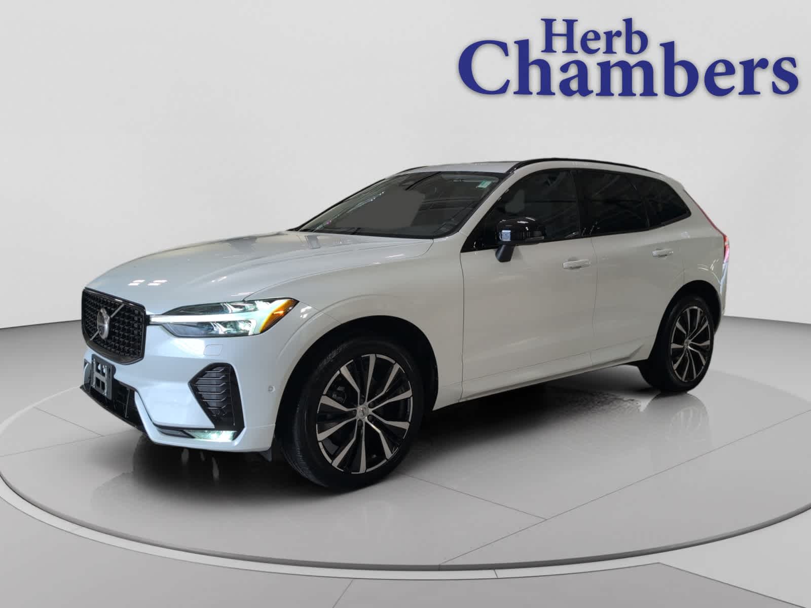used 2023 Volvo XC60 car, priced at $35,498