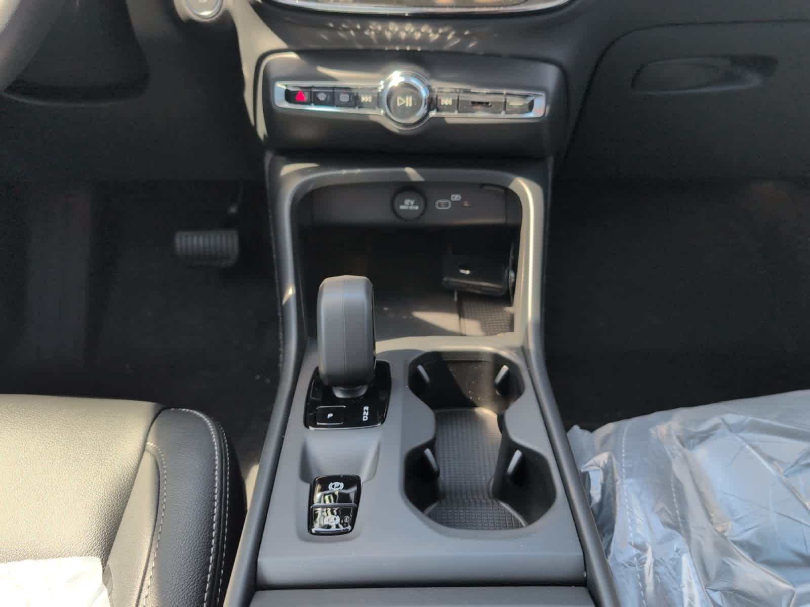 new 2026 Volvo XC40 car, priced at $48,110
