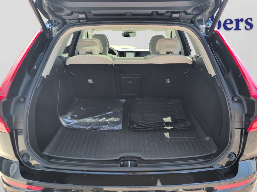 Used 2024 Volvo XC60 B5 Core Dark SUV
