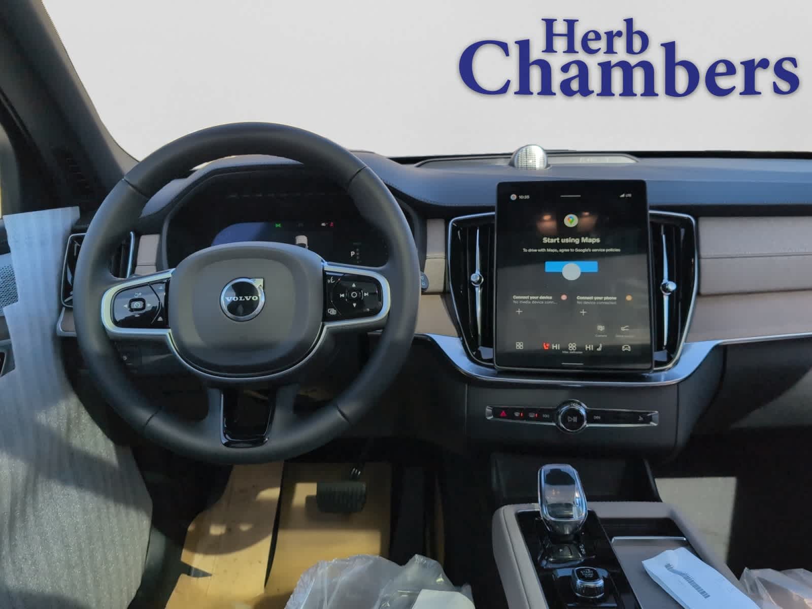 new 2026 Volvo XC90 plug-in hybrid car, priced at $92,625