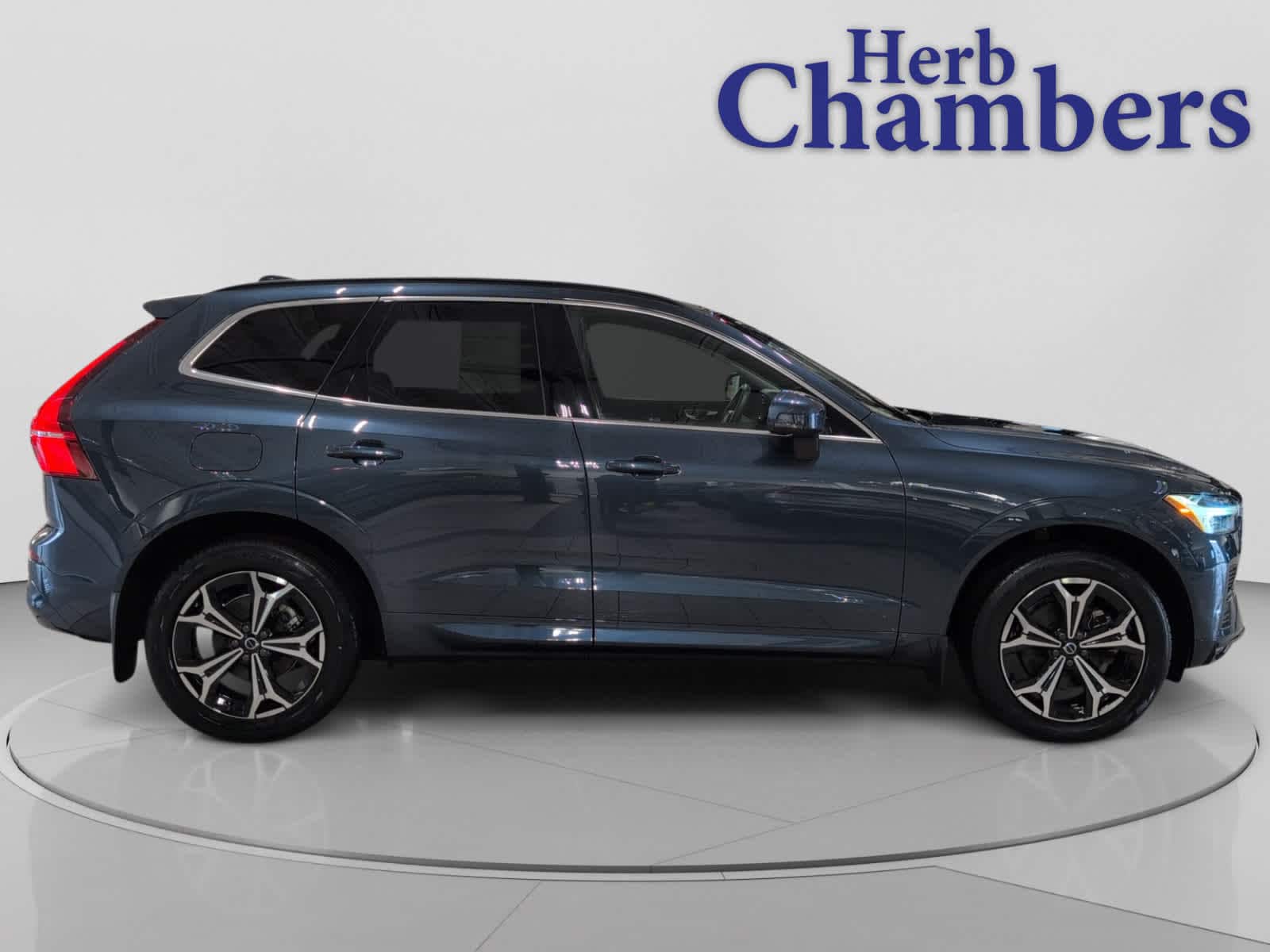used 2022 Volvo XC60 car, priced at $31,998