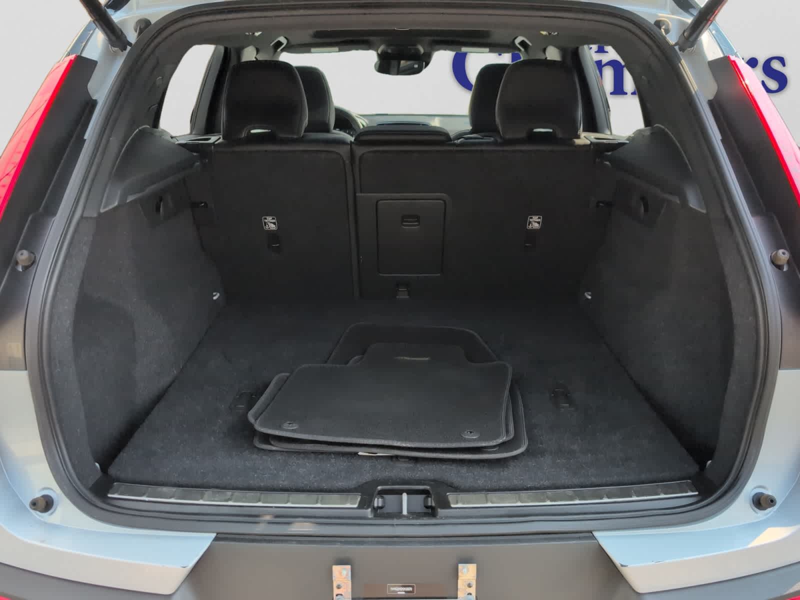 2021 Volvo XC40 7