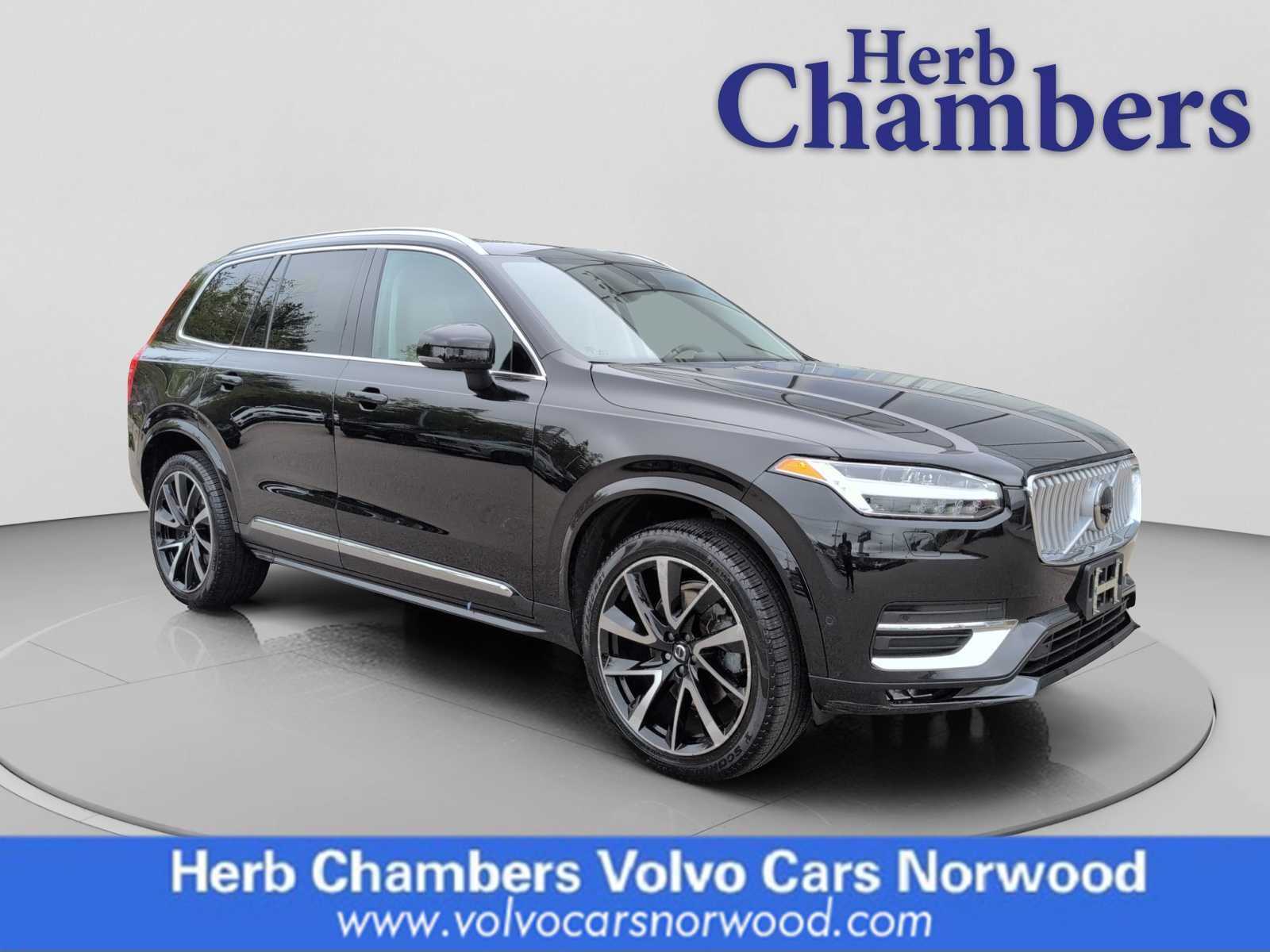 2023 Volvo XC90 B5 Plus 4WD's photo