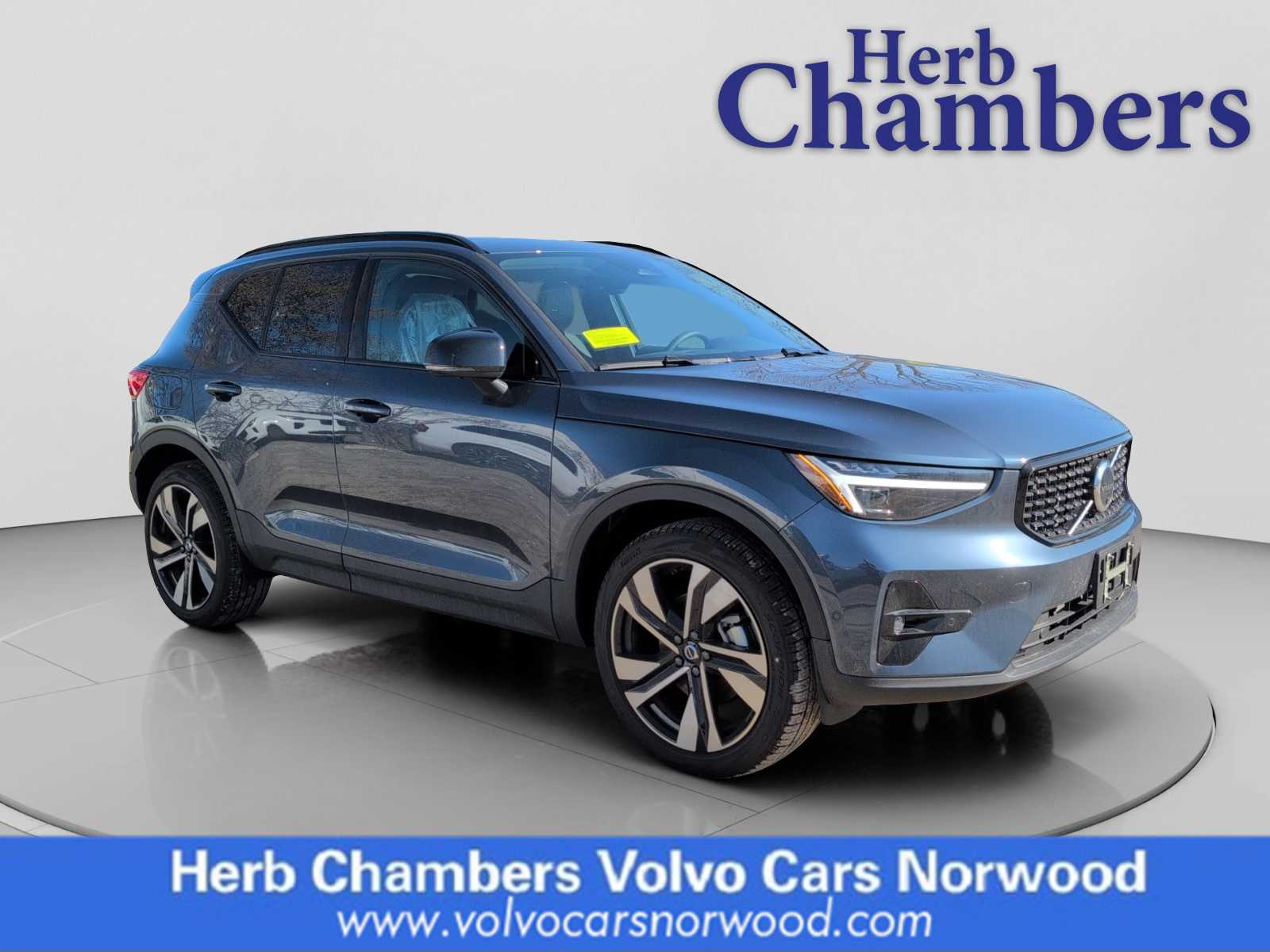 2026 Volvo XC40 B5 Ultra AWD