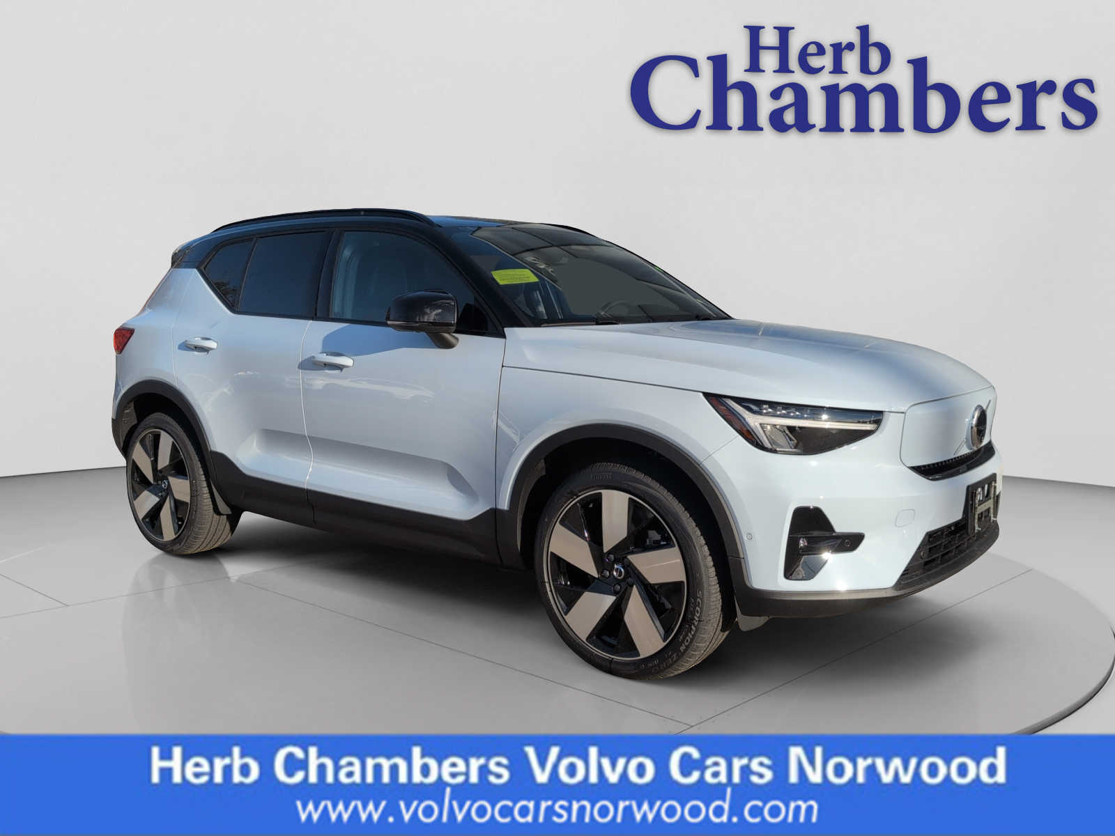 2026 Volvo EX40 Plus's photo