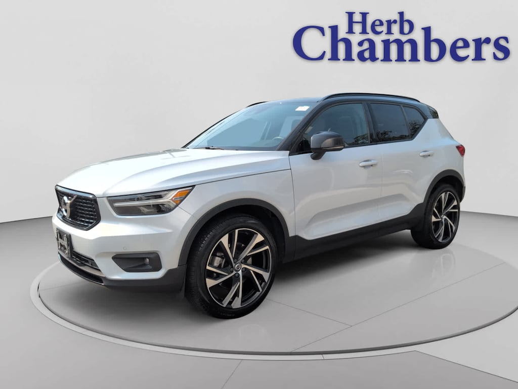 Used 2021 Volvo XC40 T5 R-Design SUV