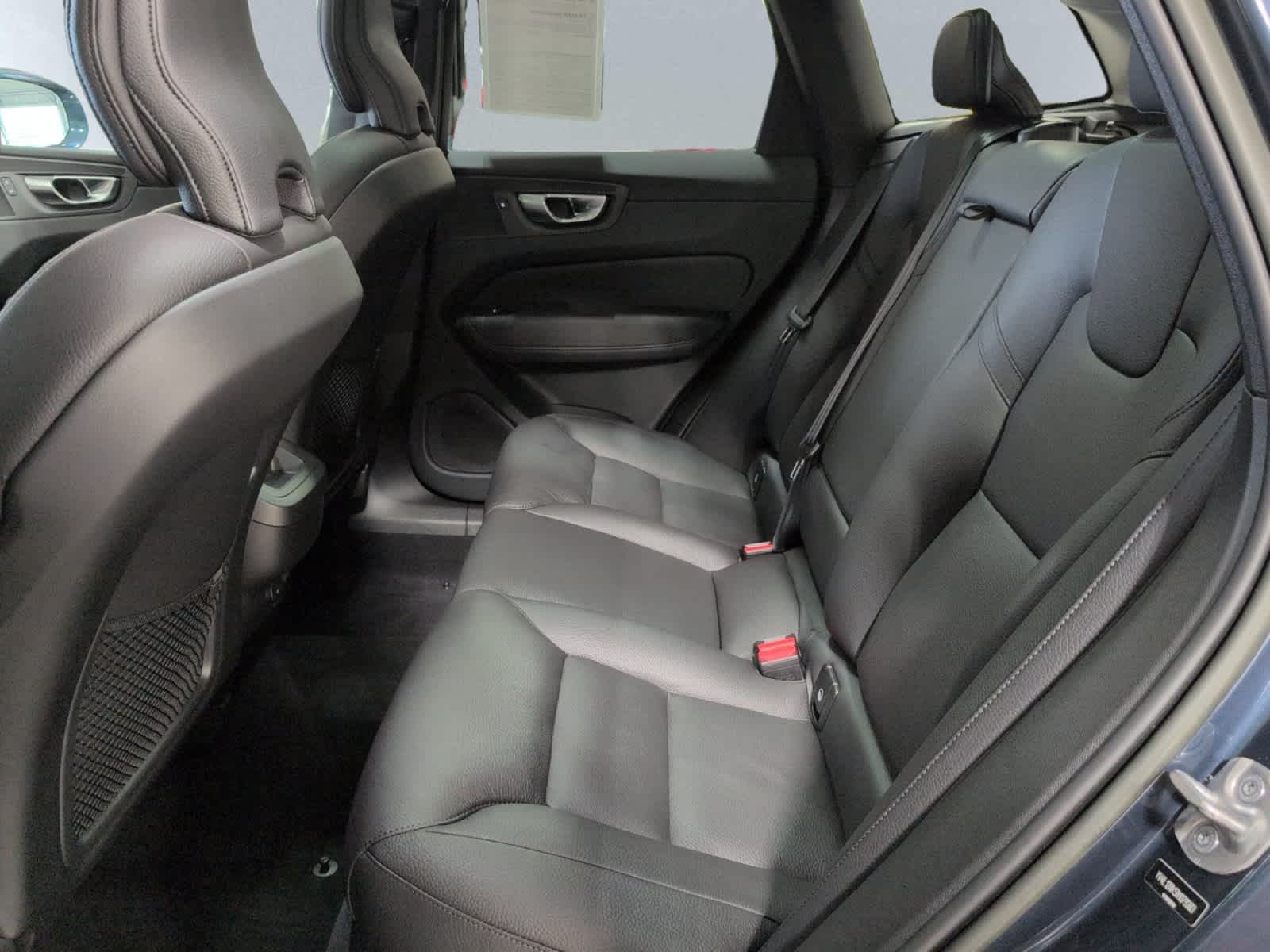 used 2022 Volvo XC60 car, priced at $31,998