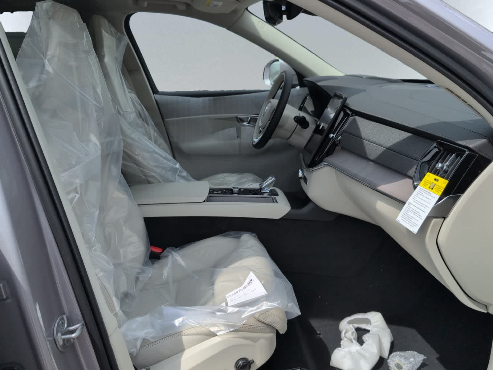 new 2026 Volvo XC90 car, priced at $75,655