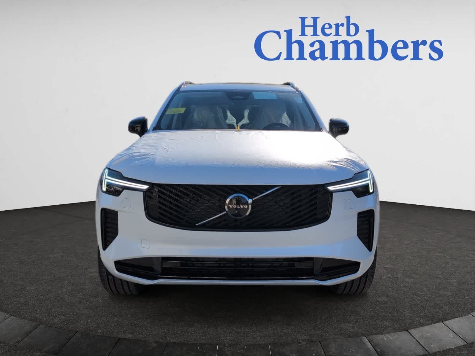 2026 Volvo XC90 photo 2