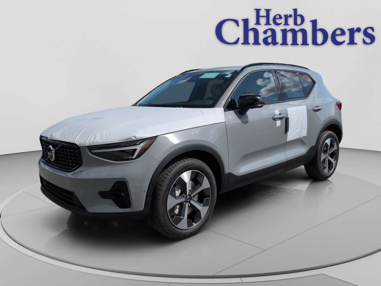 new 2026 Volvo XC40 car, priced at $50,035