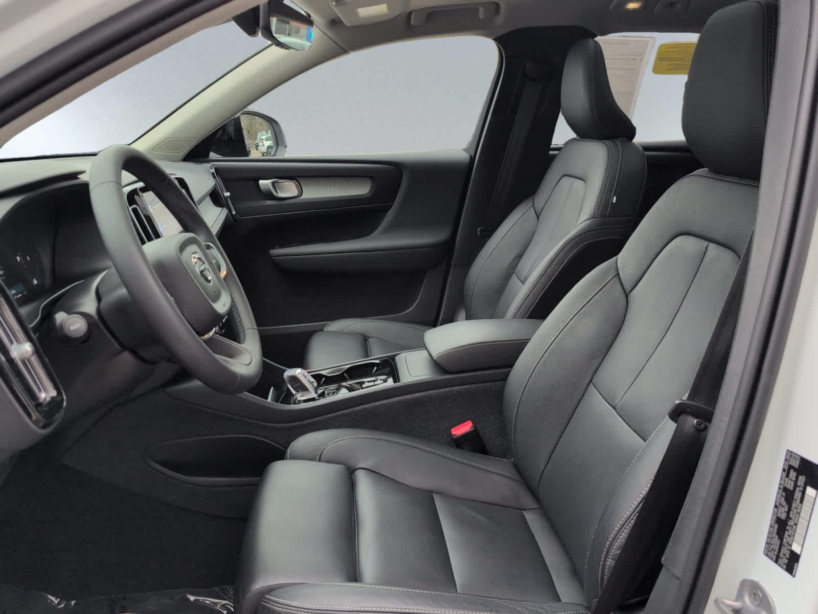 used 2024 Volvo XC40 car, priced at $33,998