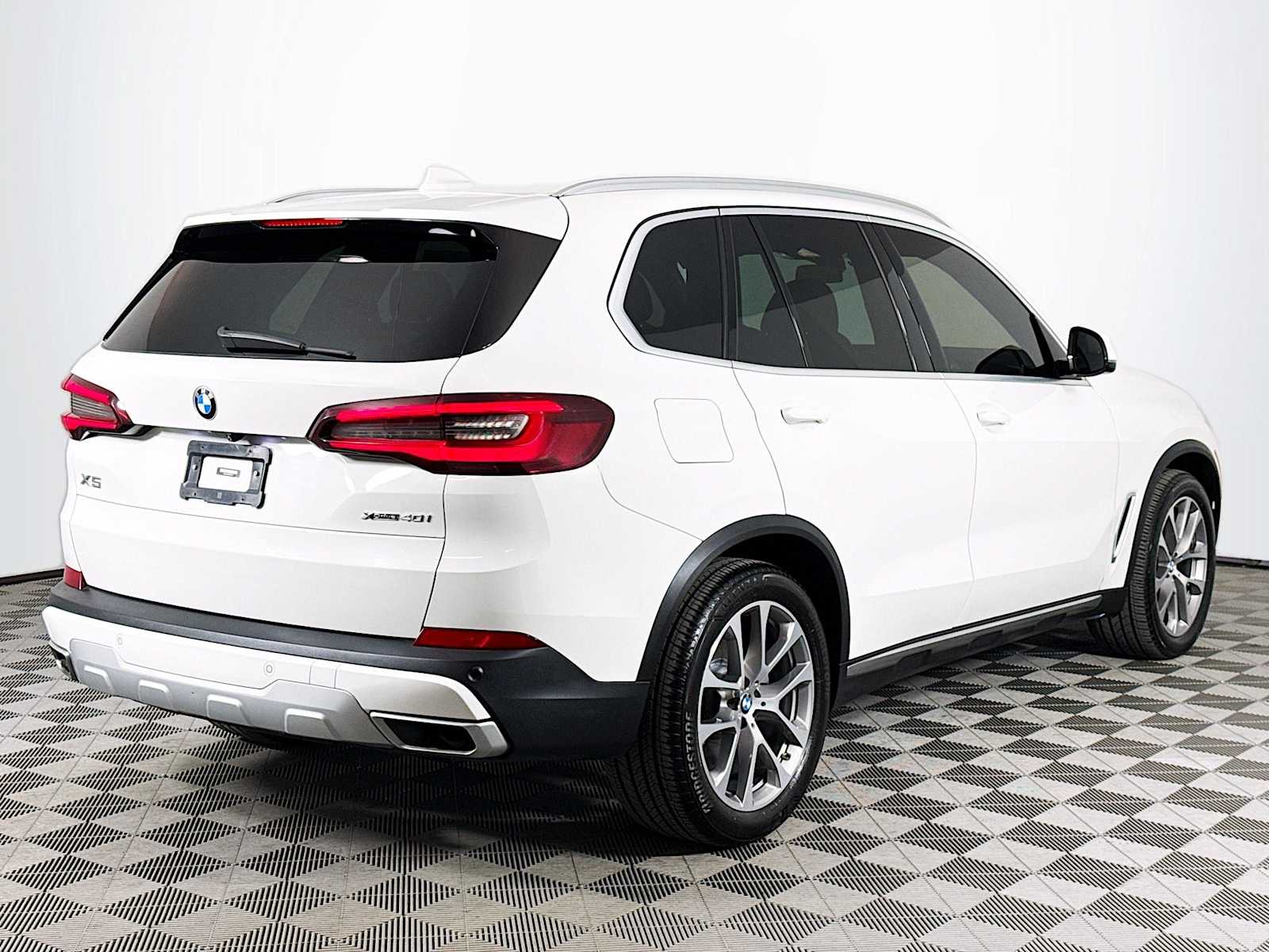 used 2022 BMW X5 car, priced at $32,998