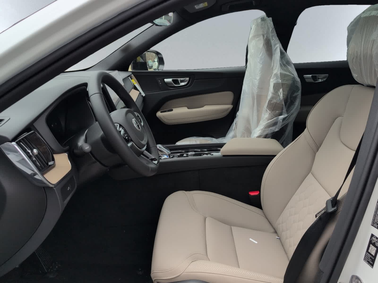 used 2026 Volvo XC60 car, priced at $57,985