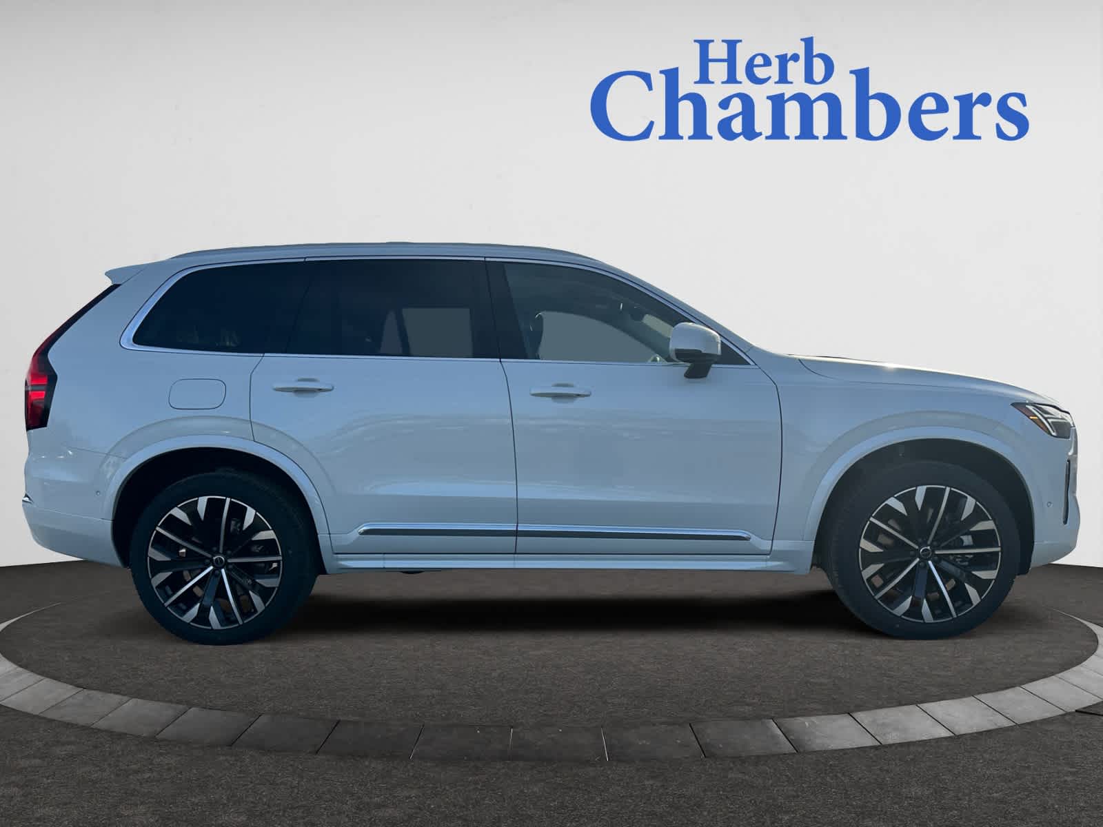 used 2025 Volvo XC90 plug-in hybrid car, priced at $78,395