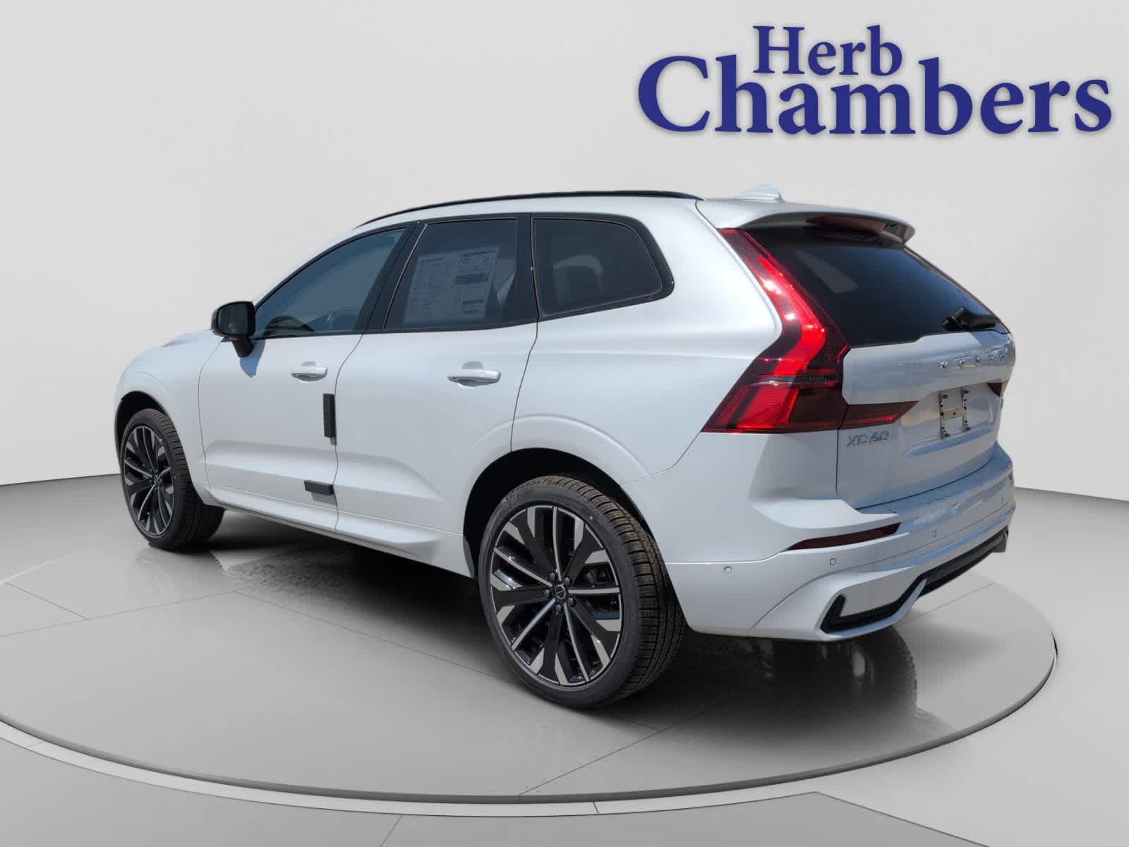 new 2026 Volvo XC60 car, priced at $64,085