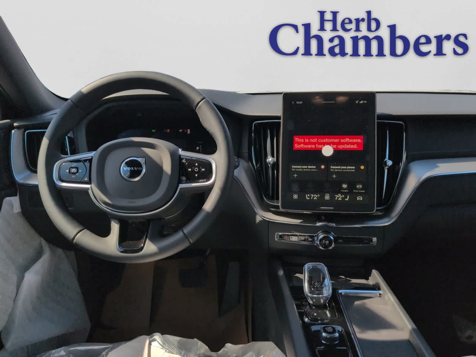 new 2026 Volvo XC60 plug-in hybrid car, priced at $75,470
