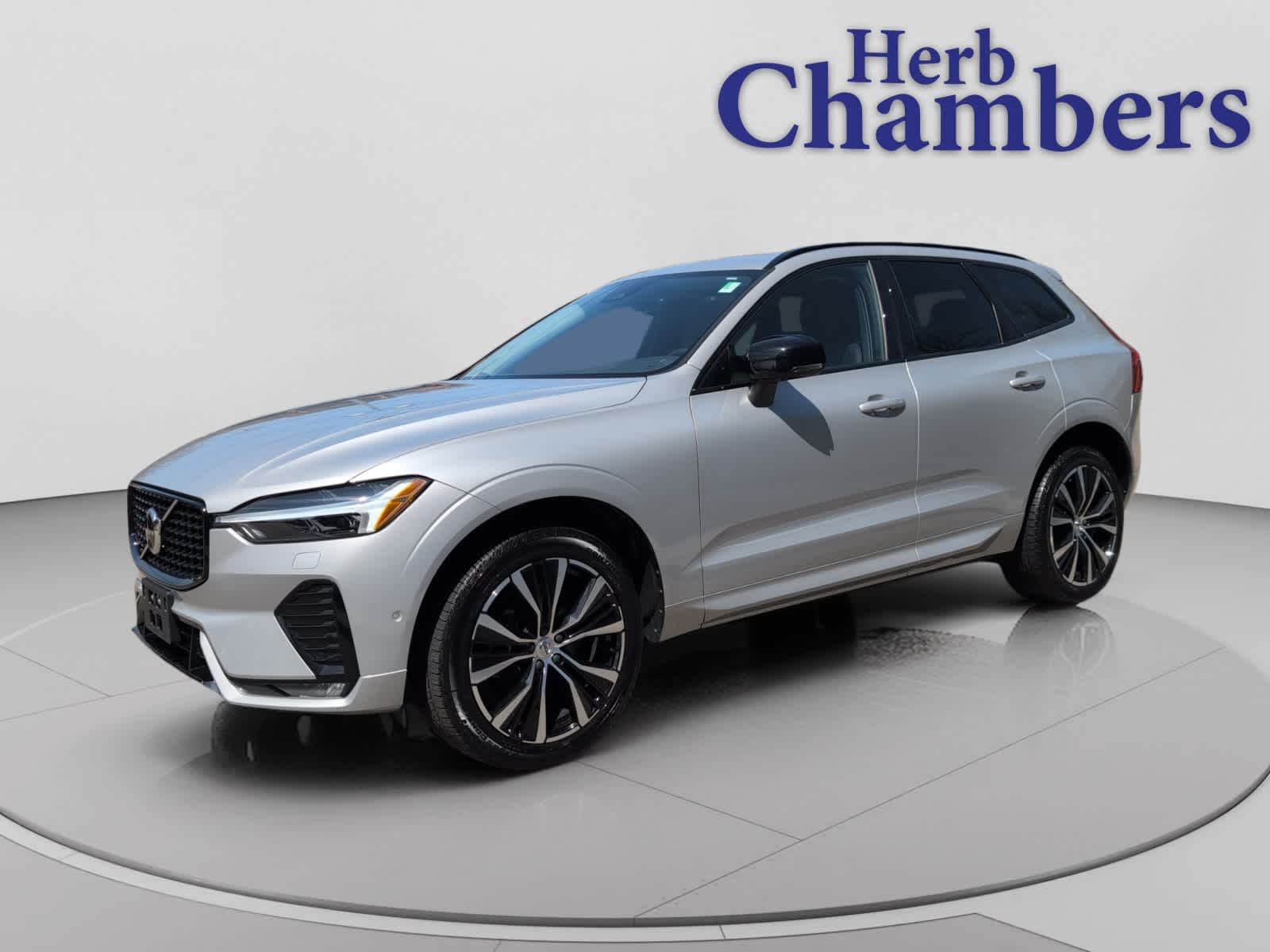 used 2023 Volvo XC60 car, priced at $35,998
