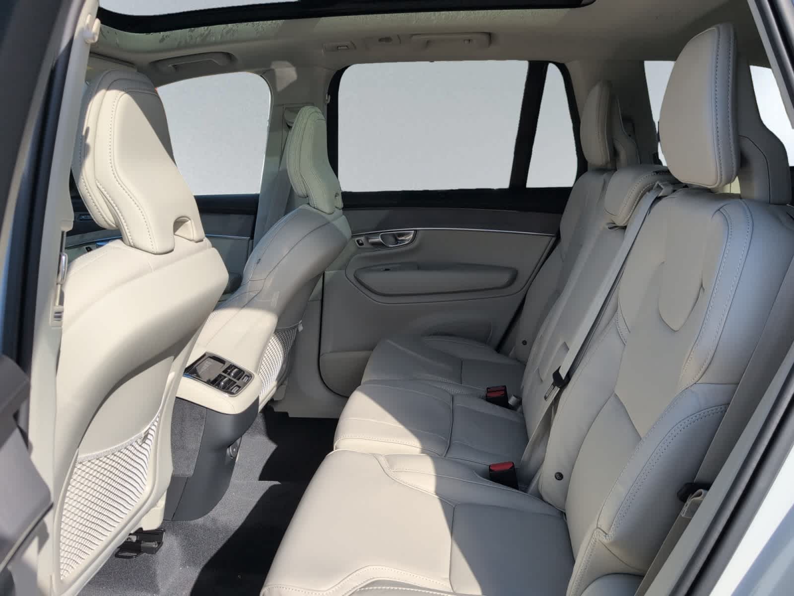 used 2026 Volvo XC90 car, priced at $75,530