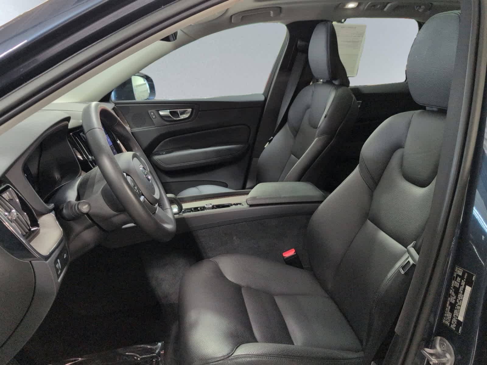 used 2022 Volvo XC60 car, priced at $31,998