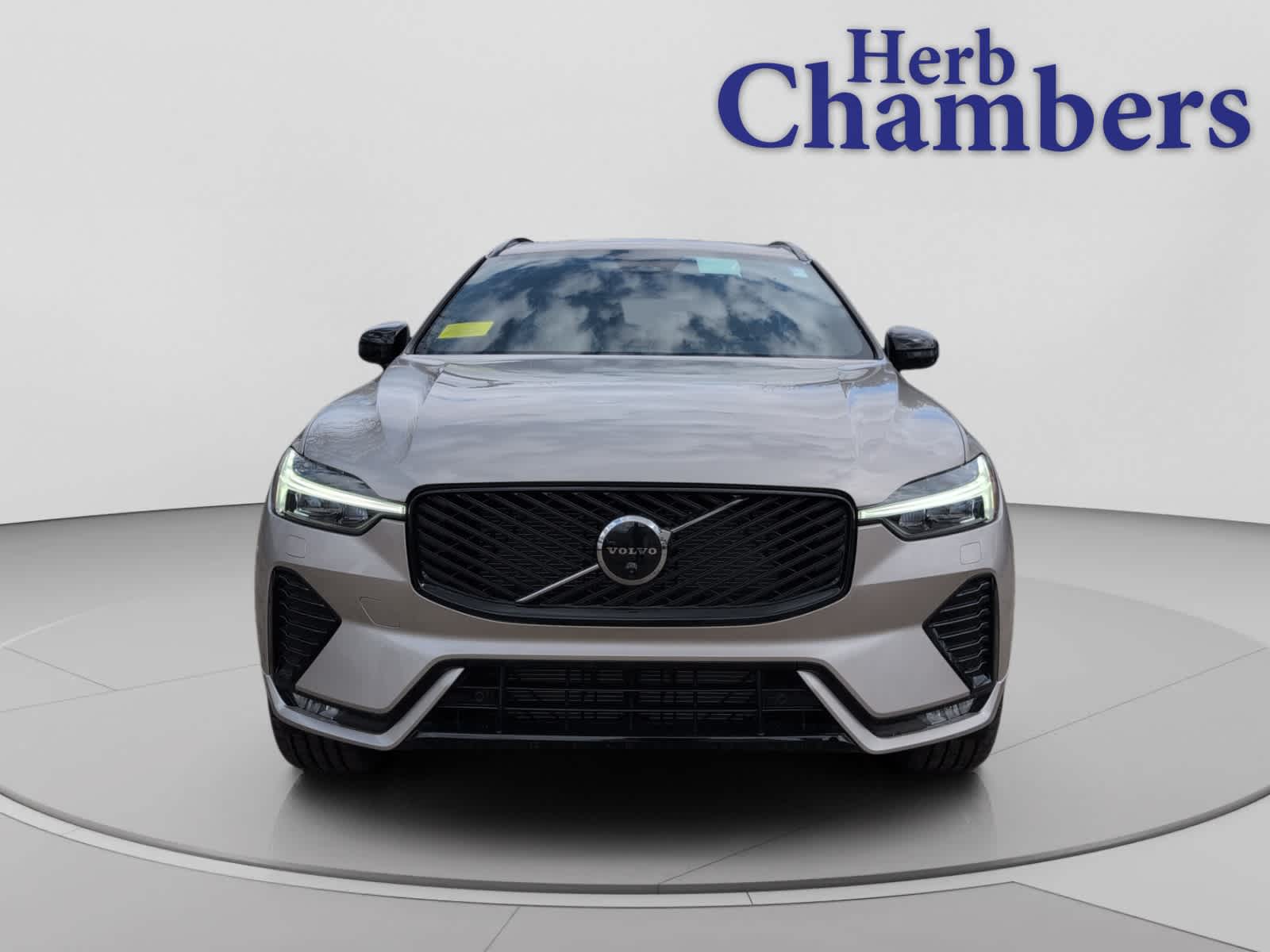 new 2026 Volvo XC60 car, priced at $58,935