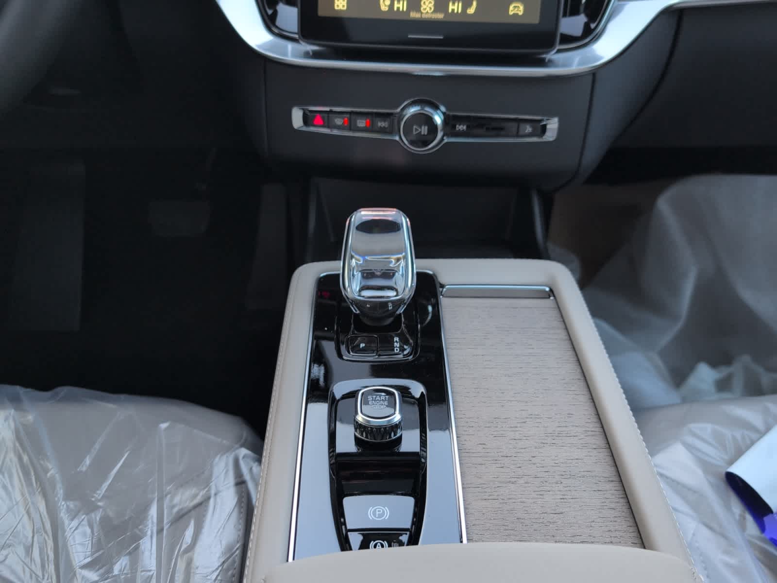 used 2026 Volvo XC90 car, priced at $71,825