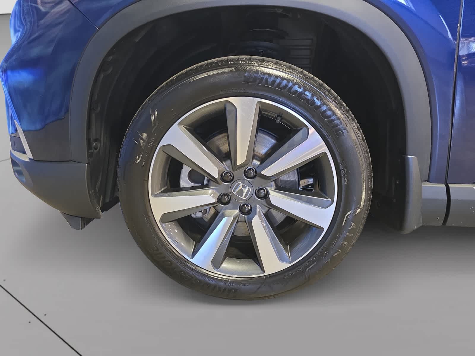 2025 Honda Pilot Touring - Photo 18