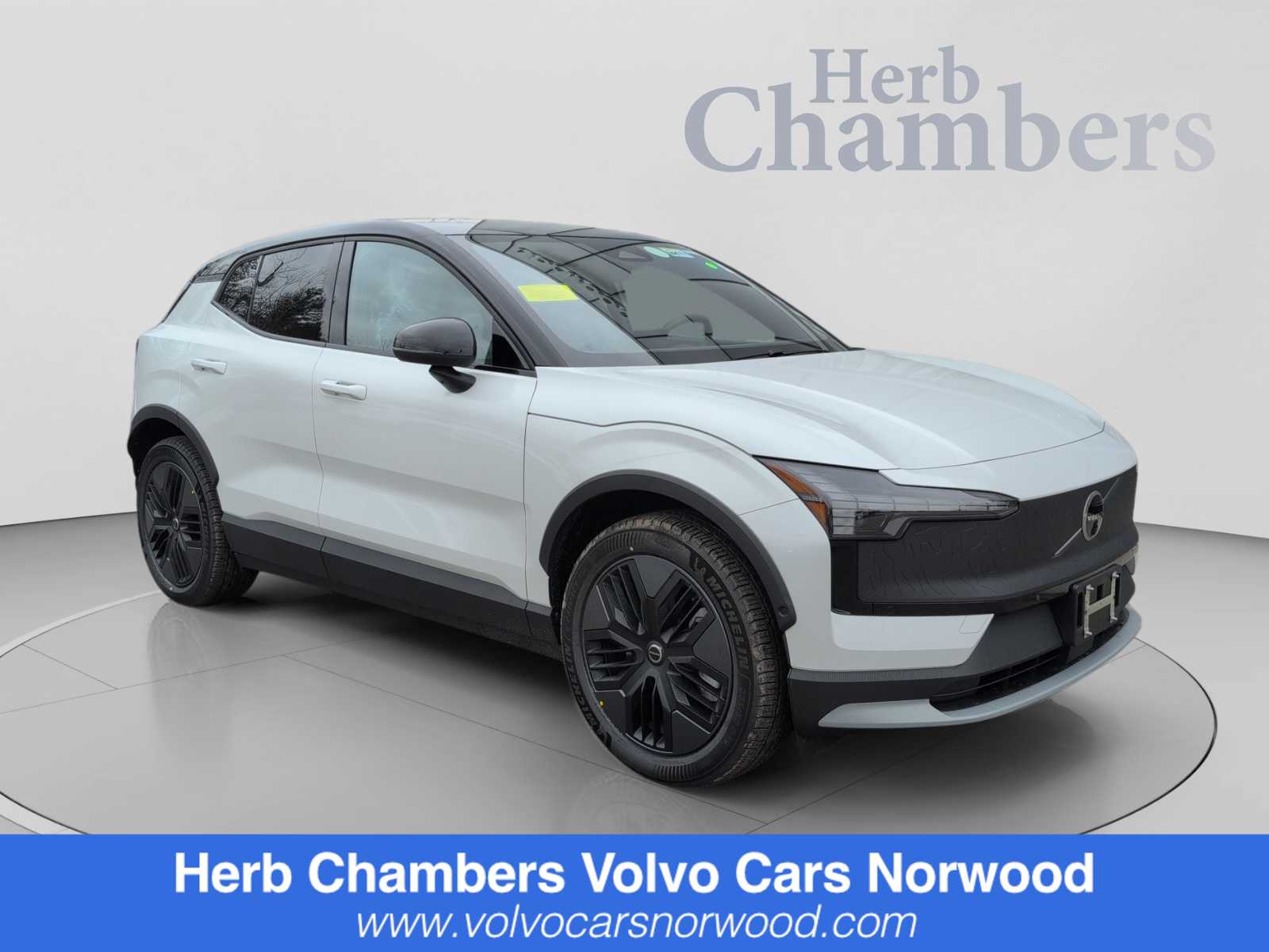 2026 Volvo EX30 Cross Country