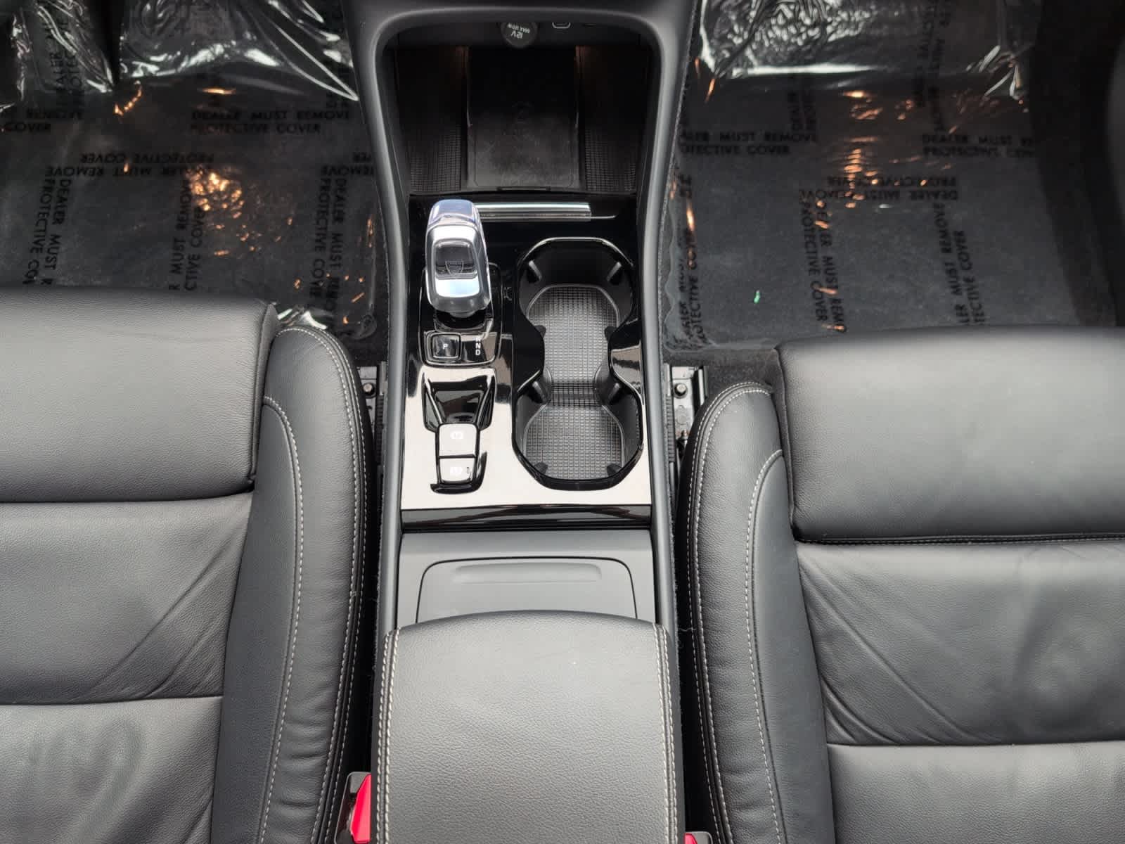 used 2023 Volvo XC40 car, priced at $32,498