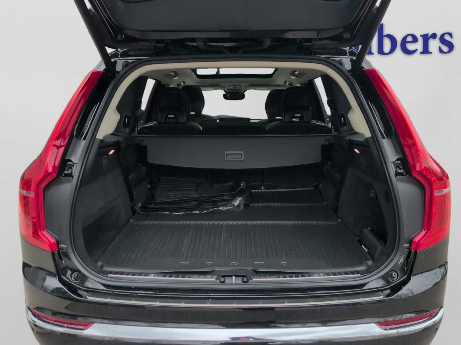 used 2023 Volvo XC90 car, priced at $40,998
