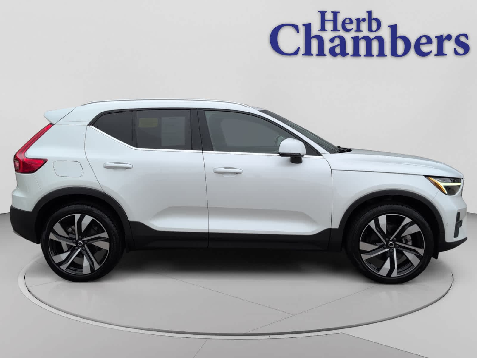 used 2023 Volvo XC40 car, priced at $32,498