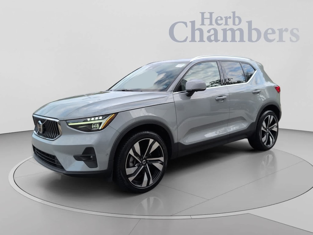Certified 2024 Volvo XC40 B5 Ultimate Bright SUV