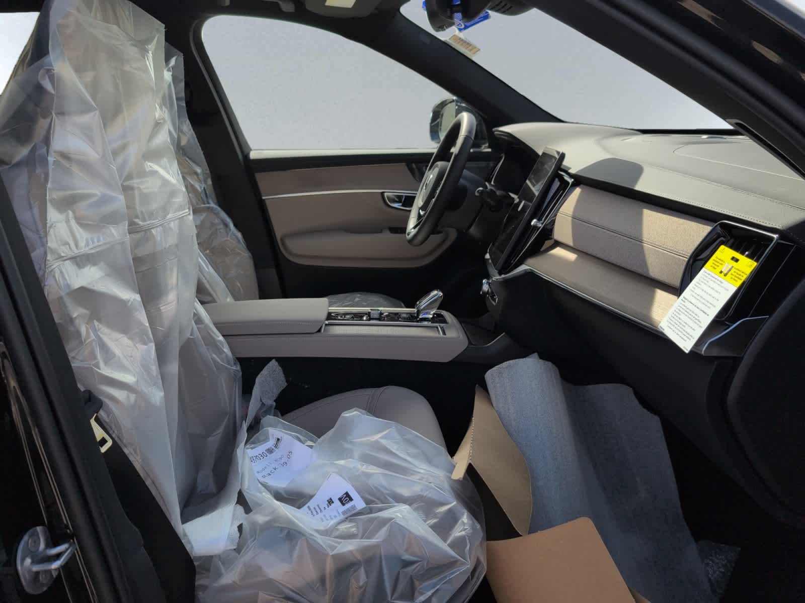 new 2026 Volvo XC90 plug-in hybrid car, priced at $82,380